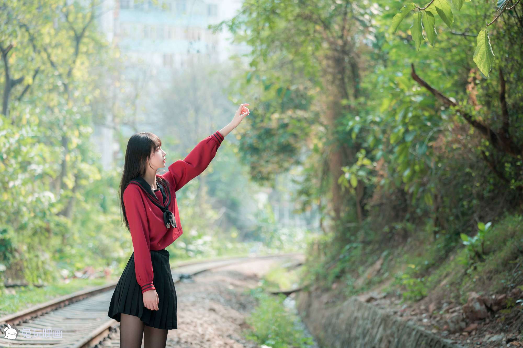 [兔玩映画]B80.004奔跑的红色JK插图3